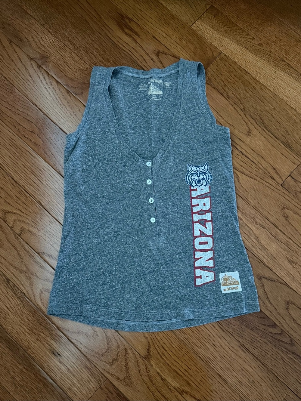 U of Arizona Retro Brand Heather Gray V-Neck Top
